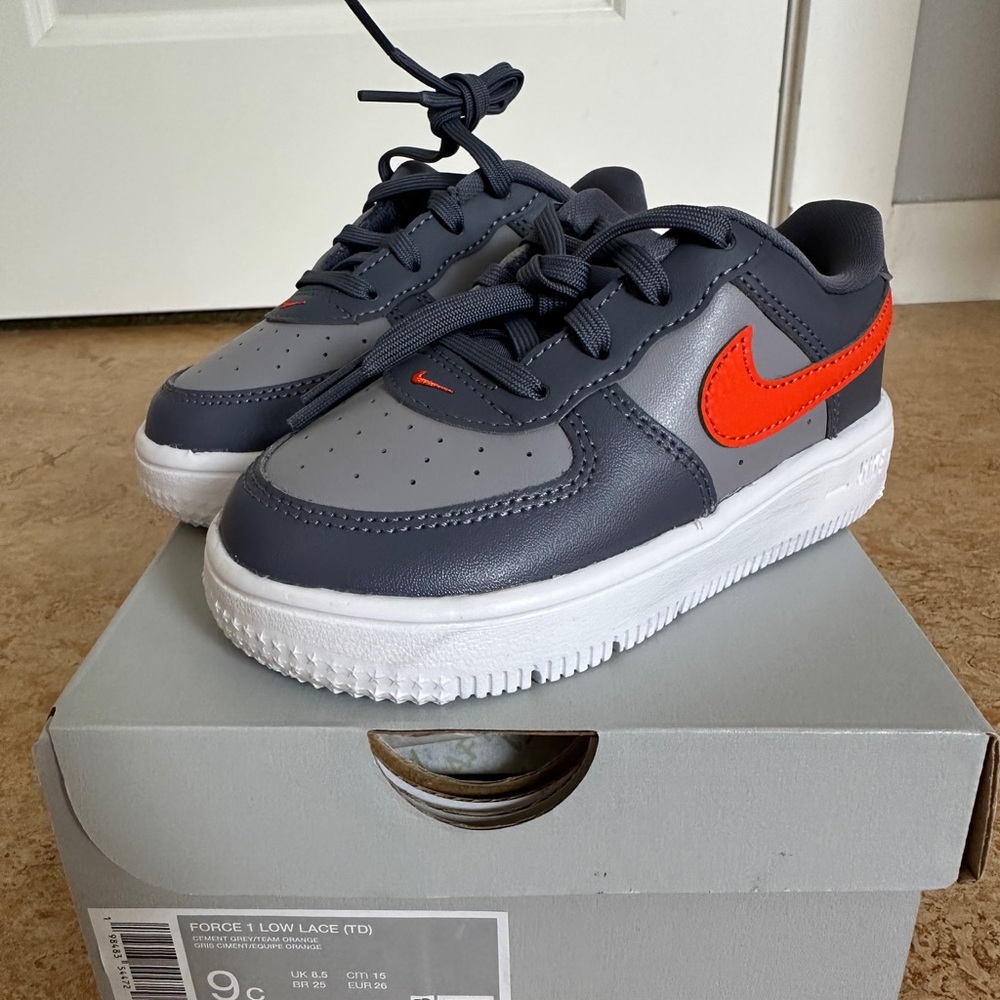 Nike toddler Force 1 Sneakers